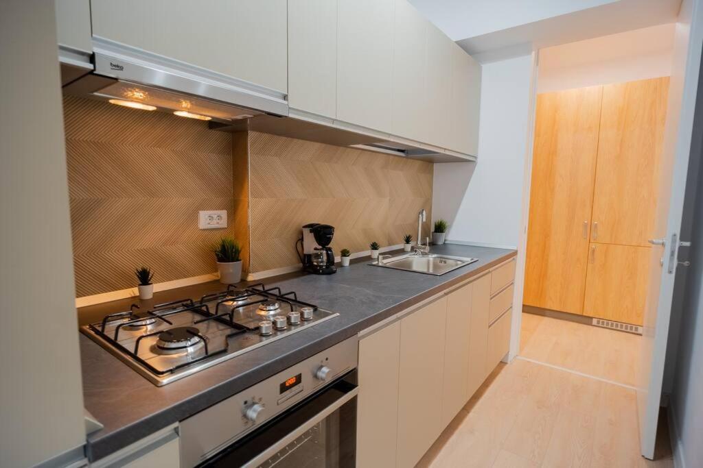 Politehnica Park Residence: Modern Comfort Bucureşti